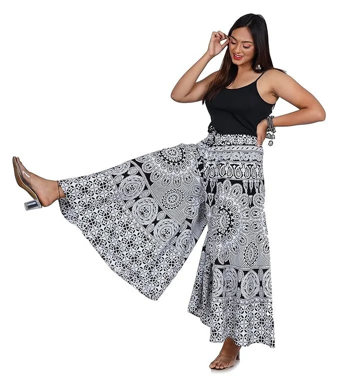 91t8WW1dCTL._SX679_.webp Ibutterfly Women Cotton Printed White & Black Palazzo - Image 1
